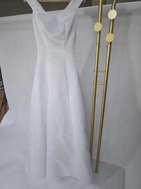 Lady Eleanor Classy Elegant White Sleeveless A-Line Dress Roses 4